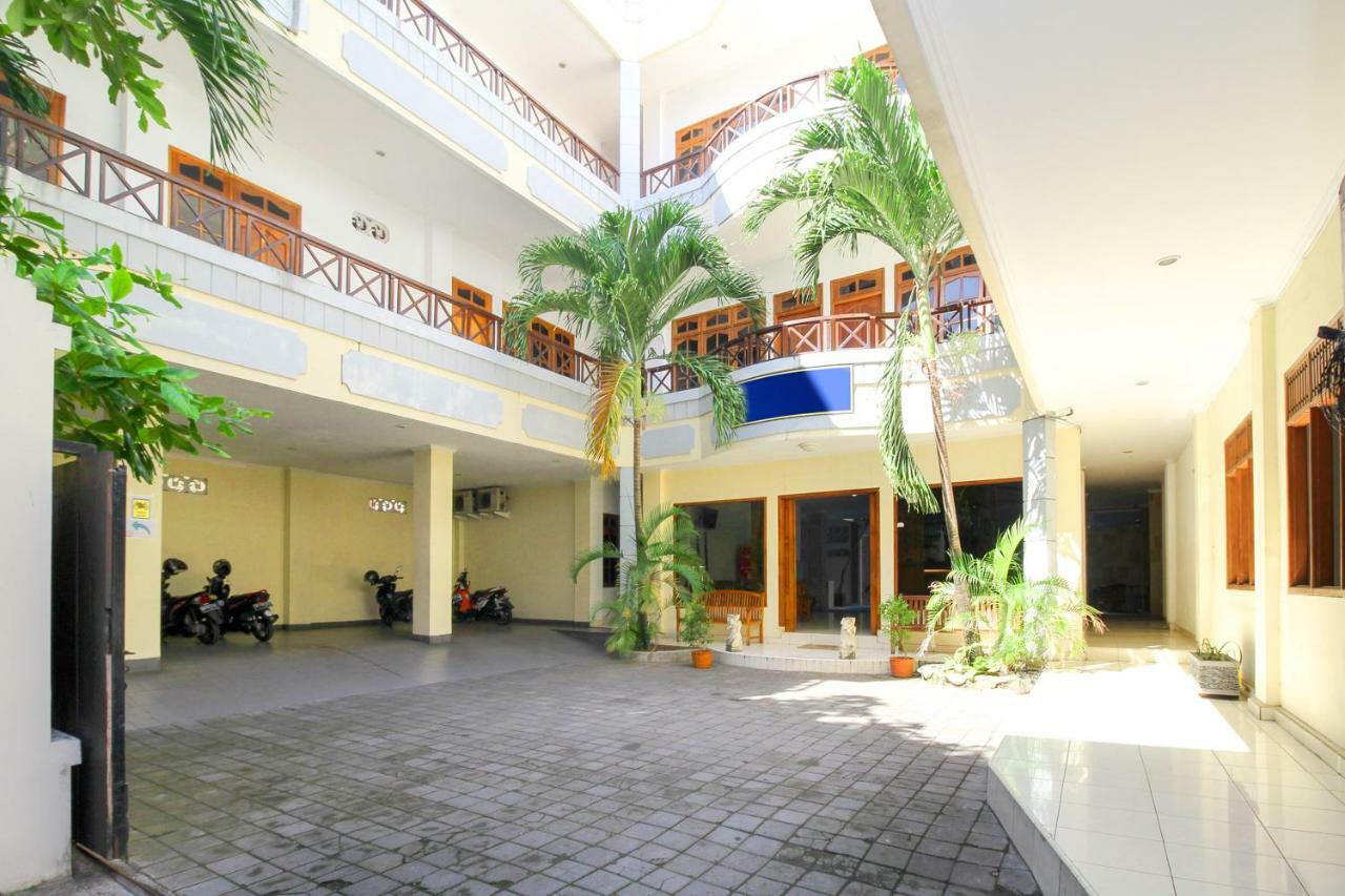 Airy Kartika Plaza Gang Melati 1 Bali Hotel Kuta Lombok Exterior foto