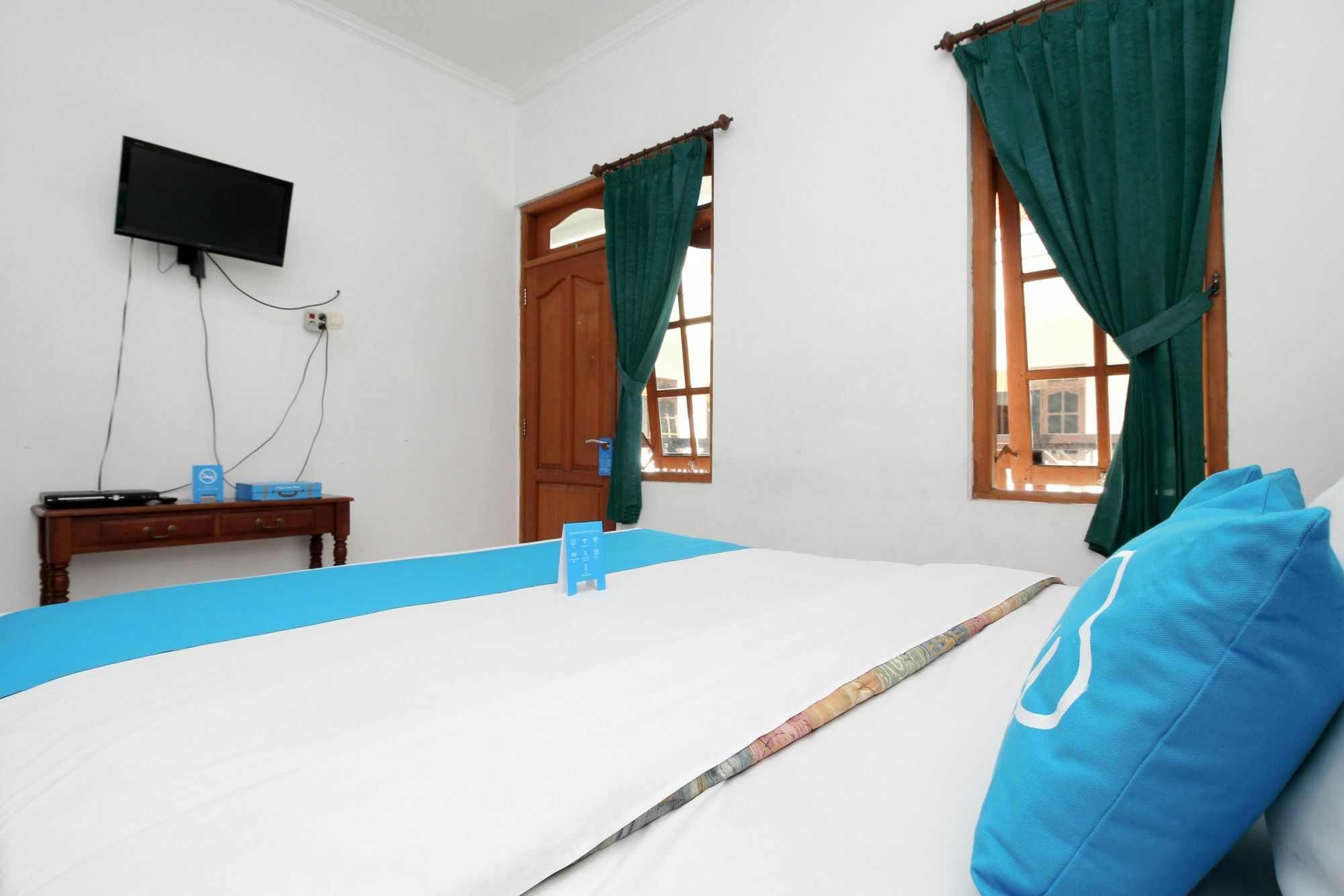 Airy Kartika Plaza Gang Melati 1 Bali Hotel Kuta Lombok Exterior foto